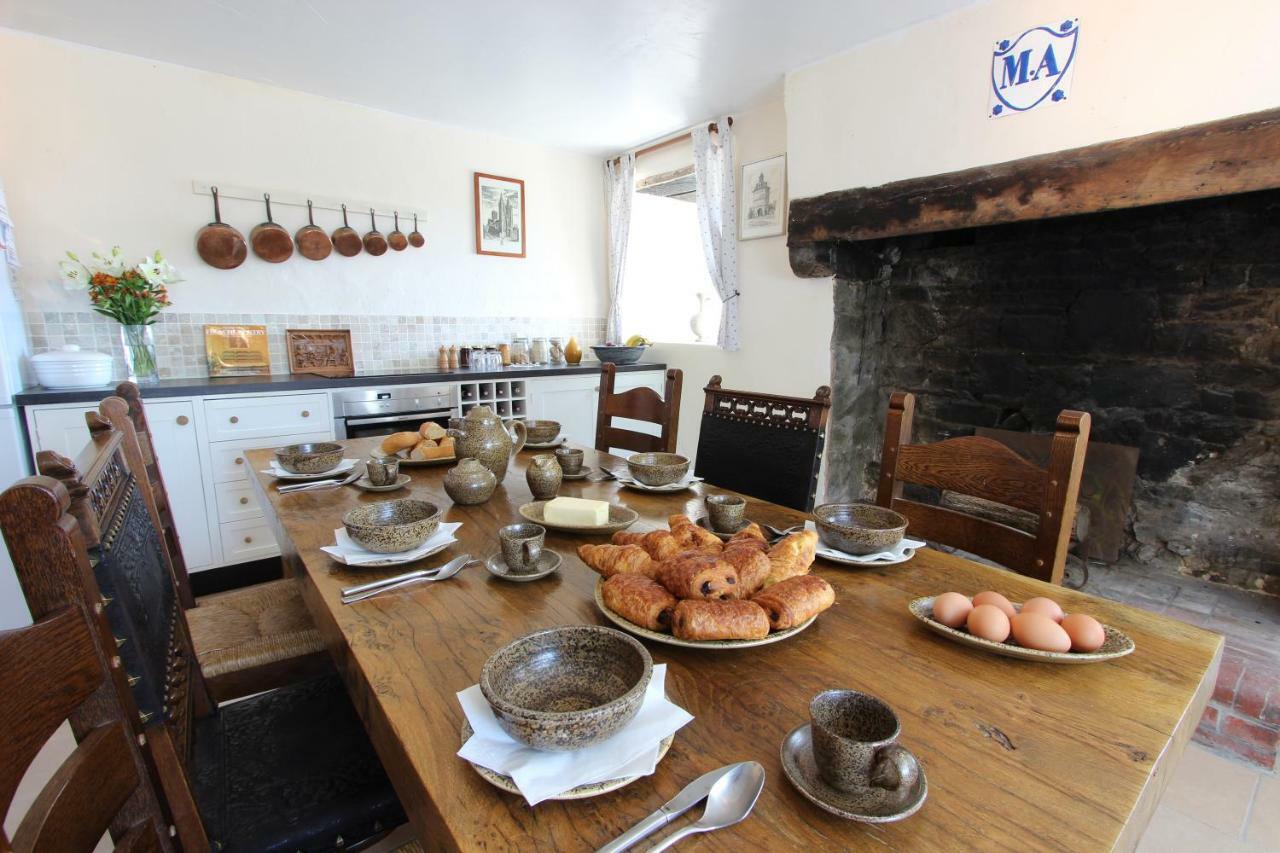 Le Douitel Bed & Breakfast Roncey Eksteriør bilde